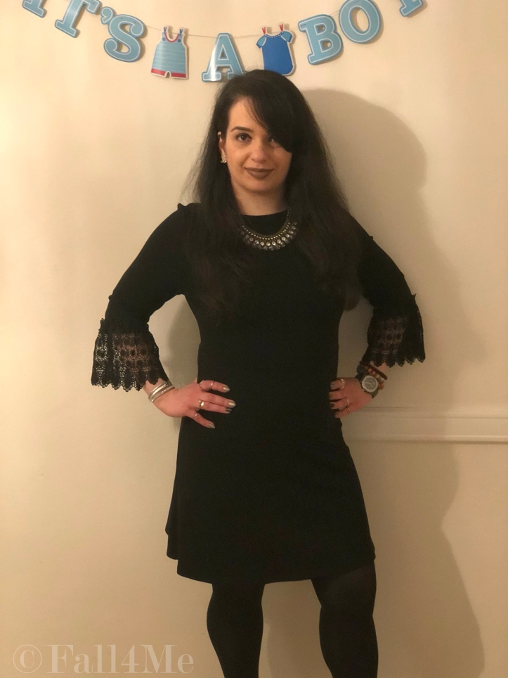 The Christmas outfit for 2019: The LBD with metallic accents